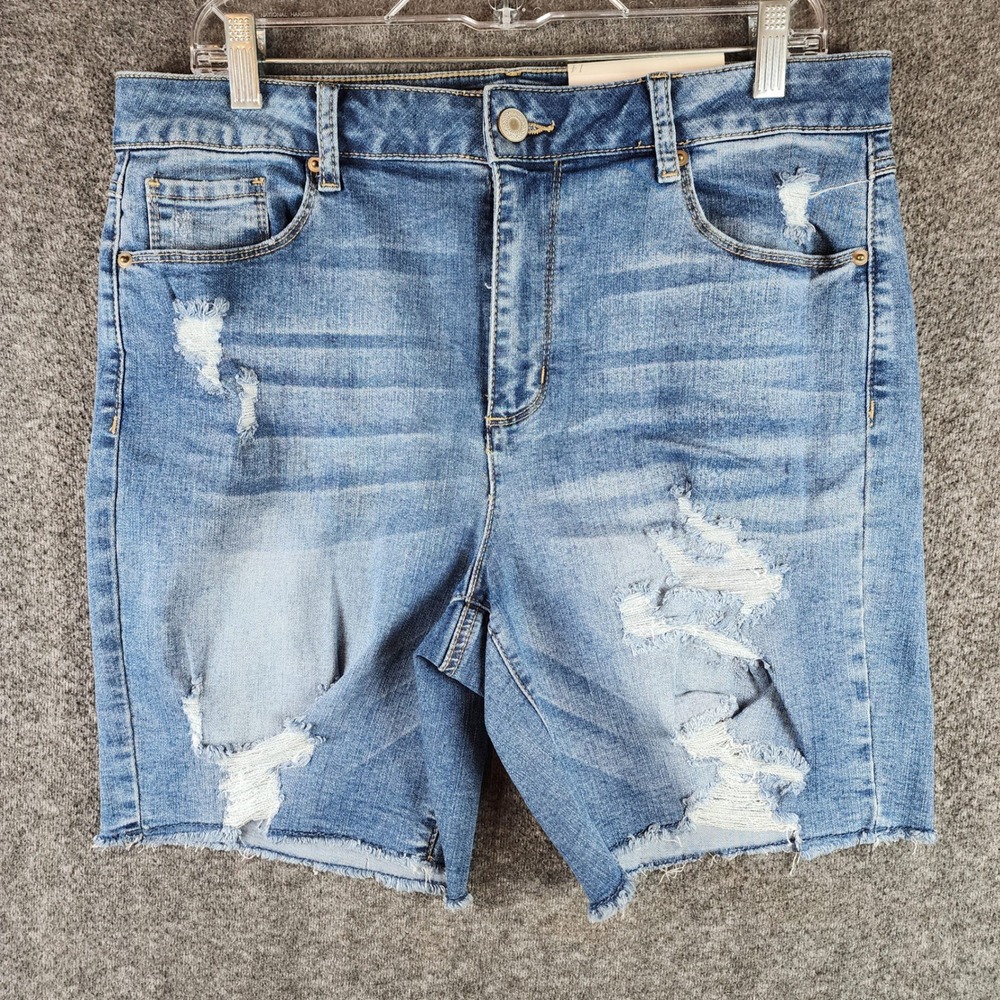 Cato Shorts Womens 14 Classic High Rise Blue Distressed Frayed Hem Denim NEW